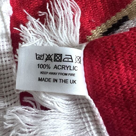 Sold - please do not buy Football Club Red Knit Scarf UK Soccer Gunner Crest - Picture 5 of 5